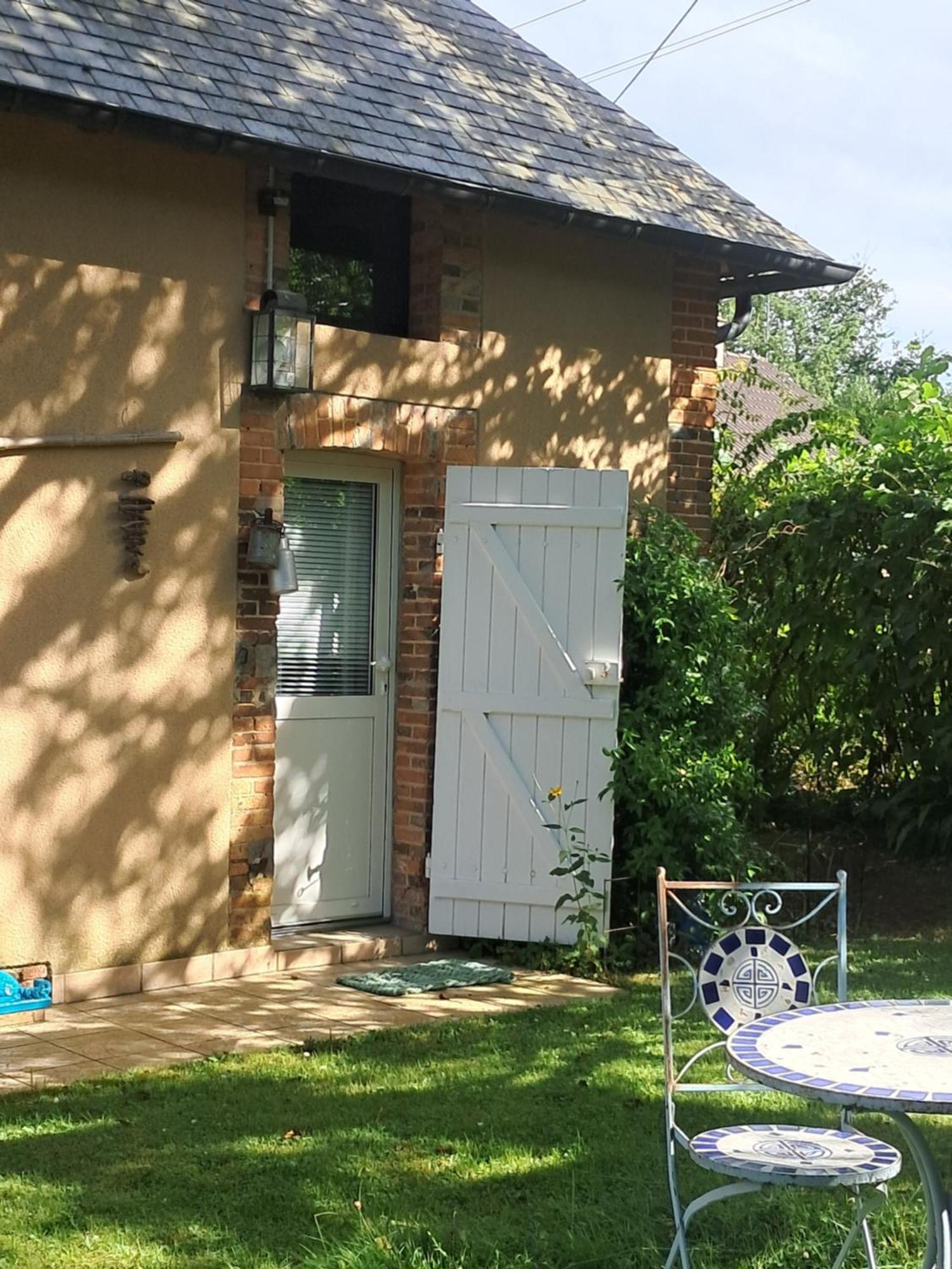 オービ二ー・シュル・ ネール Le Buisson De La Gariole Bed & Breakfast エクステリア 写真