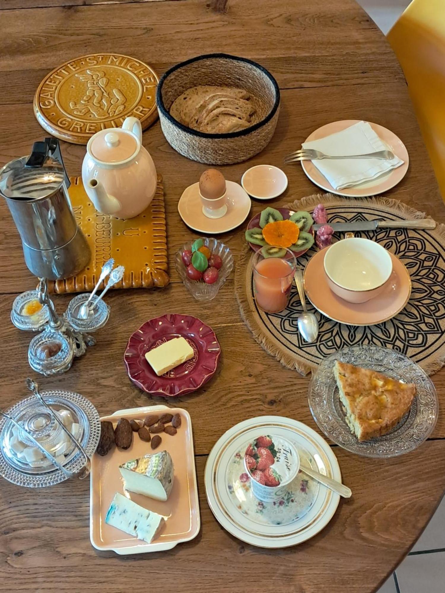 オービ二ー・シュル・ ネール Le Buisson De La Gariole Bed & Breakfast エクステリア 写真